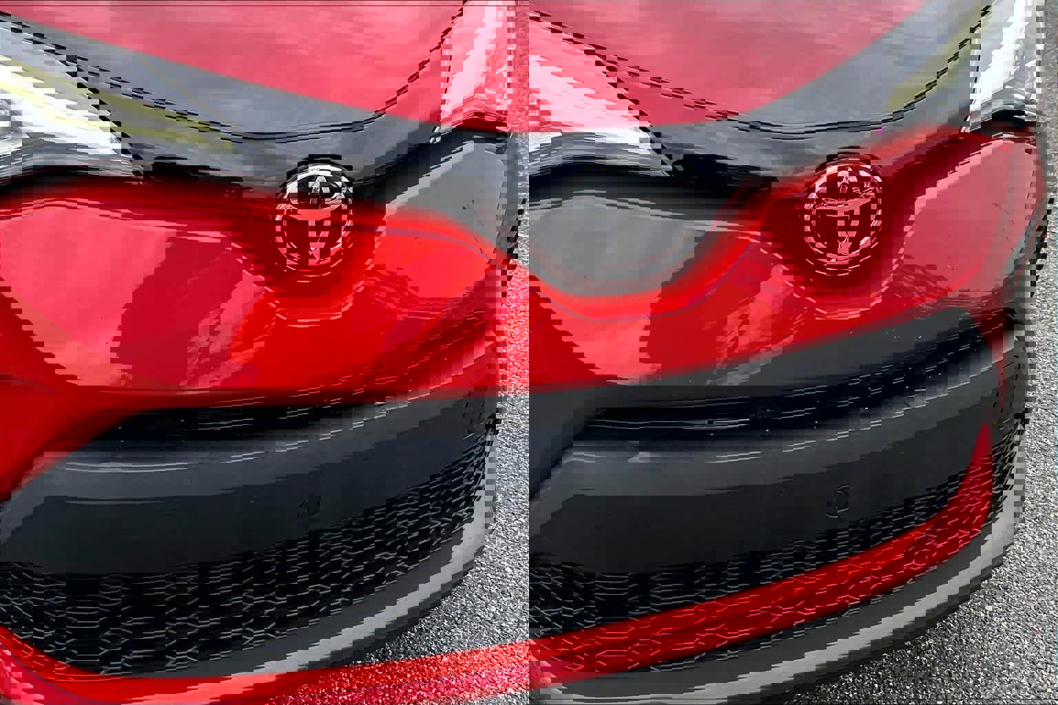 Used 2021 Toyota C-HR Limited image 29