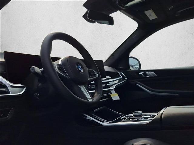 New 2027 BMW X7 xDrive40i w/ Executive Package AWD/4WD image 3