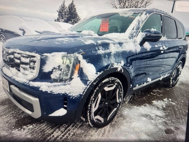 Used 2023 Kia Telluride S image 11