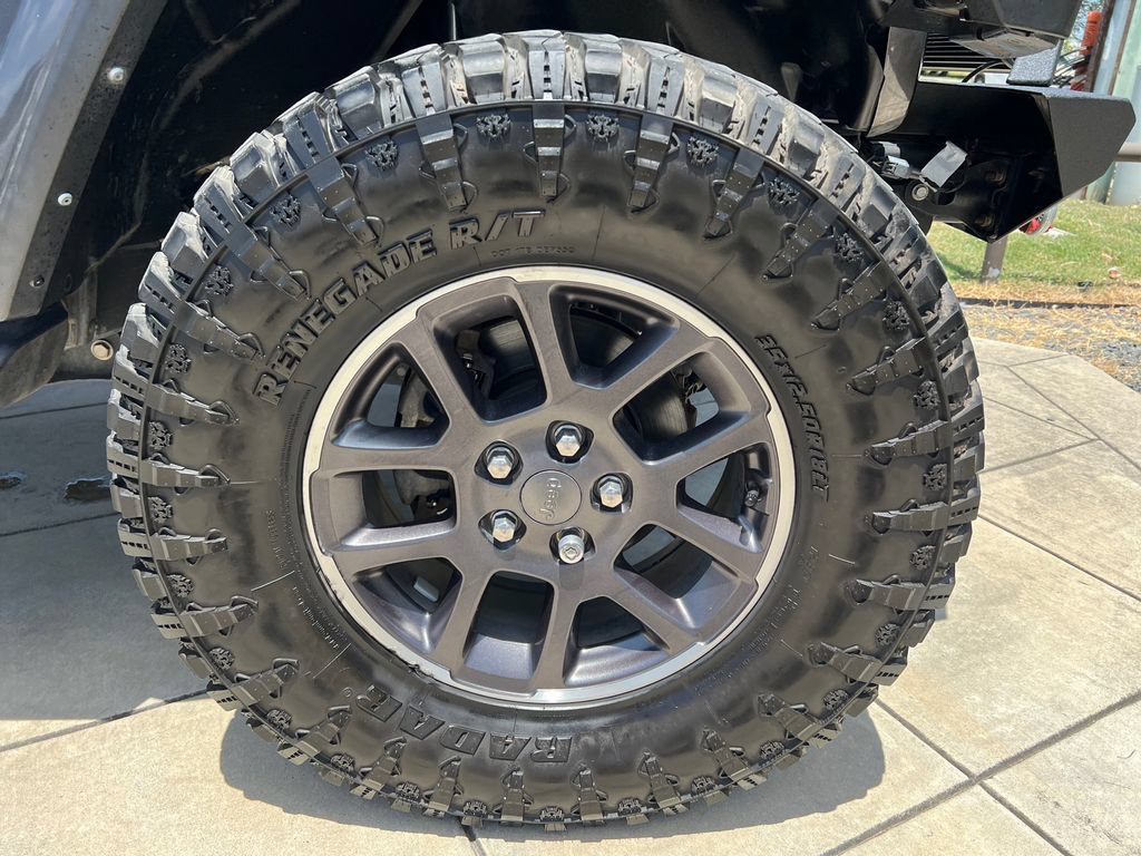 Used 2021 Jeep Gladiator Overland w/ Popular Equipment Package AWD/4WD image 5