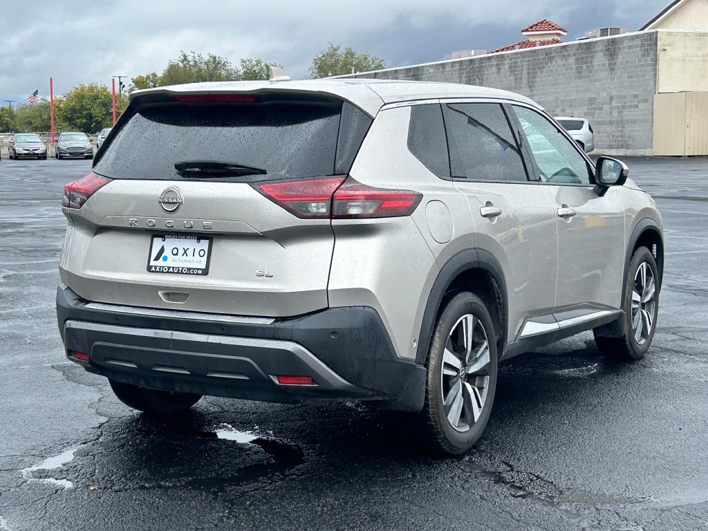 Used 2023 Nissan Rogue SL w/ SL Premium Package FWD image 3