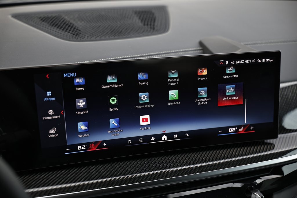 New 2026 BMW X5 M60i w/ Climate Comfort Package image 37