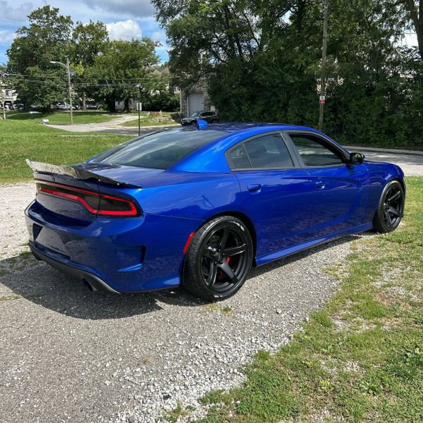 Used 2018 Dodge Charger SRT Hellcat w/ Harman/Kardon Audio Group RWD image 7