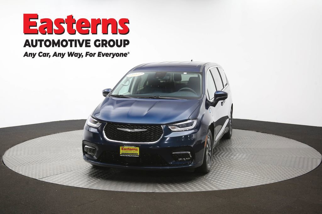 Used 2023 Chrysler Pacifica Touring-L FWD image 56