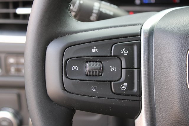 Used 2023 GMC Yukon SLT w/ SLT Premium Package image 14