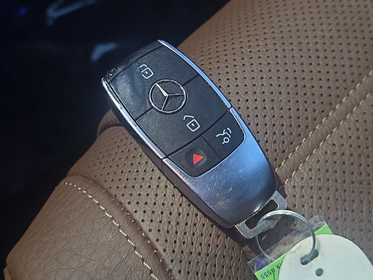 Used 2024 Mercedes-Benz GLE 450 4MATIC image 37