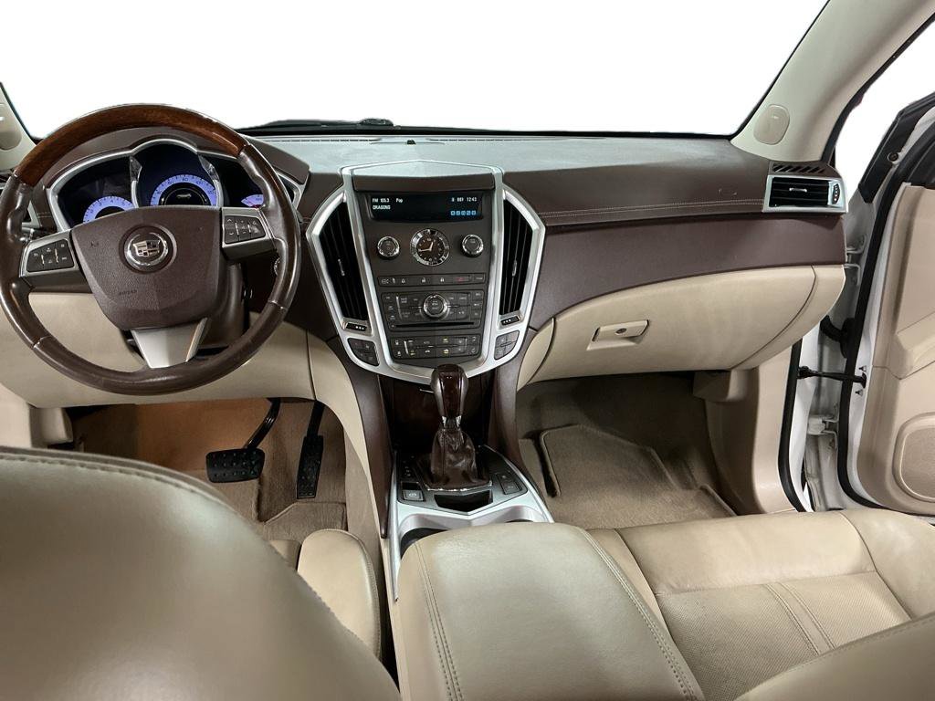 Used 2010 Cadillac SRX Premium image 6