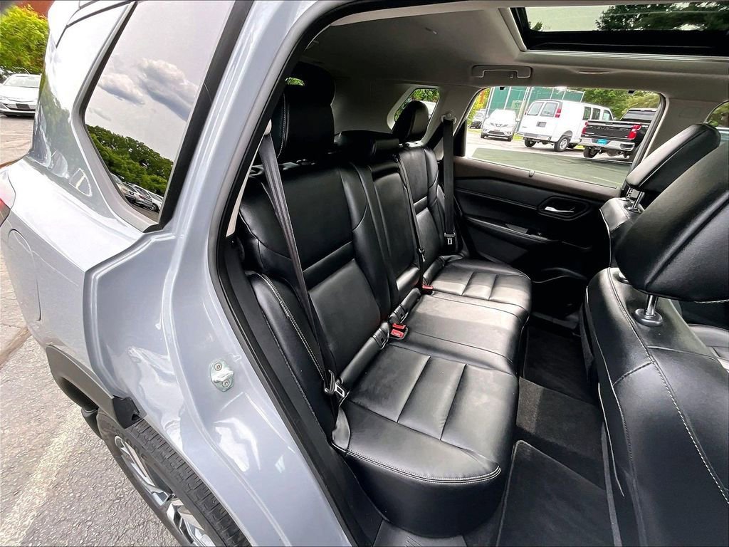 Used 2023 Nissan Rogue SL w/ SL Premium Package AWD/4WD image 15