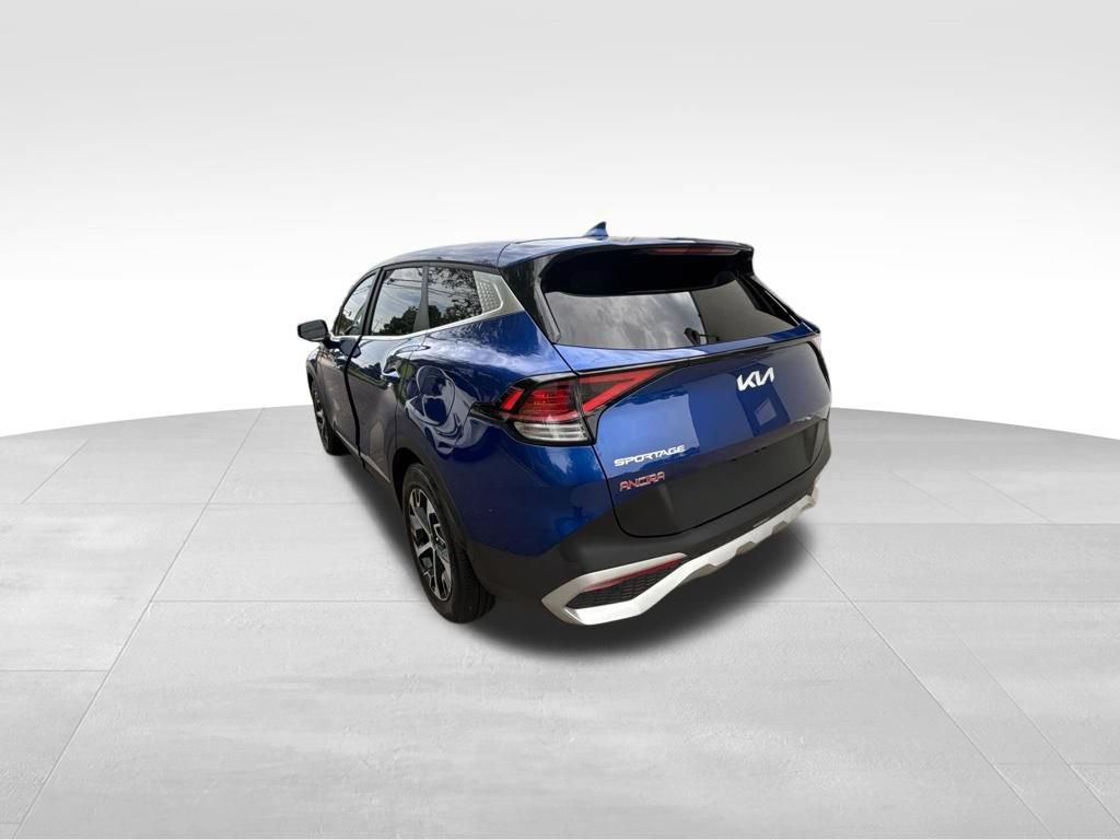 Certified 2023 Kia Sportage EX FWD image 6