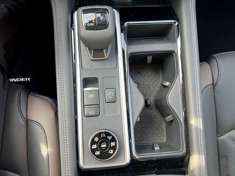 New 2026 Nissan Pathfinder Platinum image 19