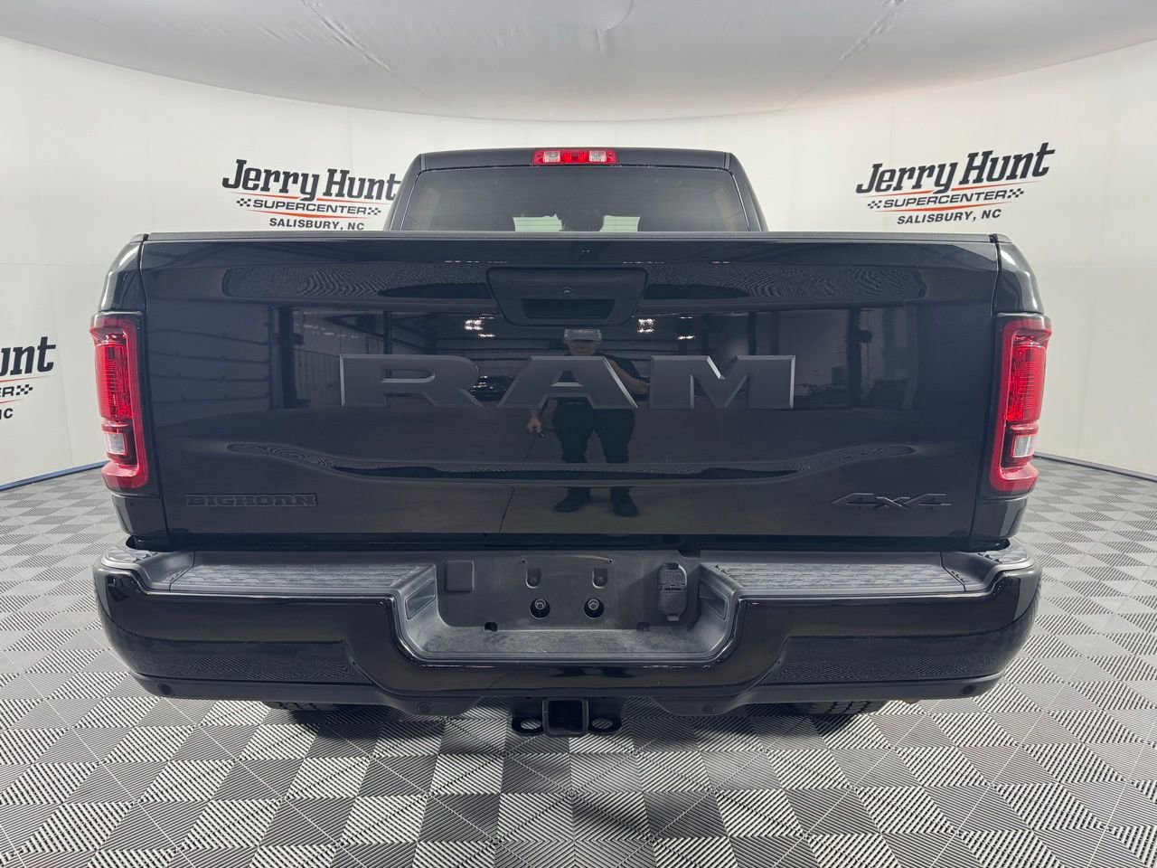 Used 2025 RAM 2500 Big Horn AWD/4WD image 8