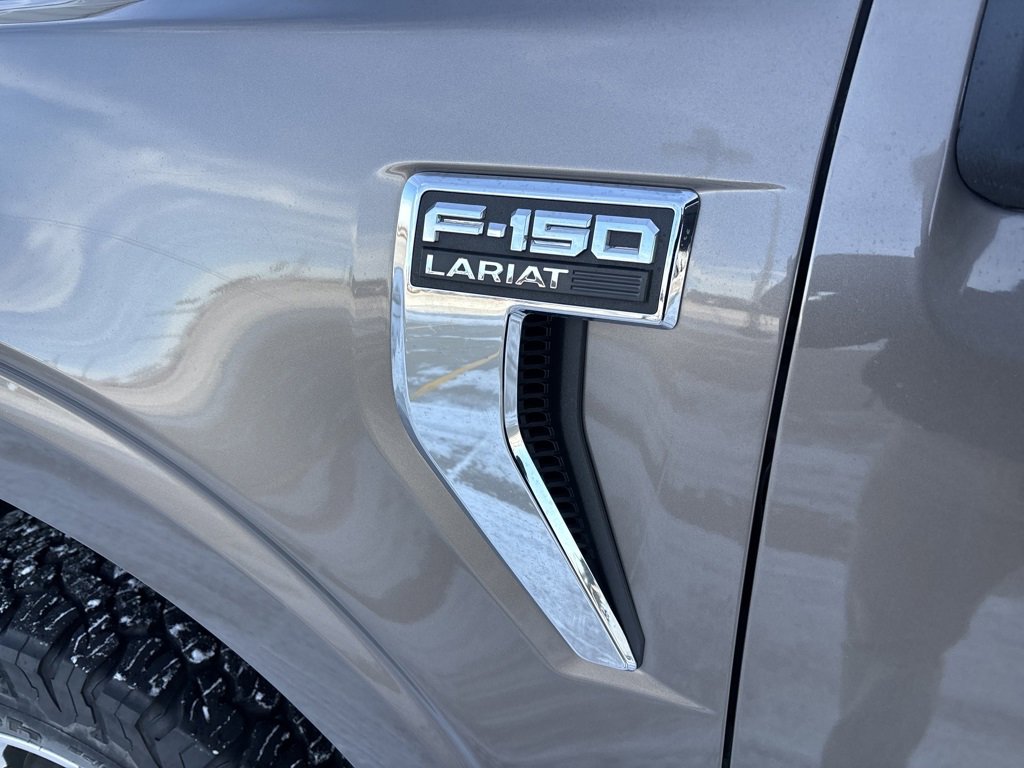 Used 2023 Ford F150 Lariat w/ Max Trailer Tow Package image 14