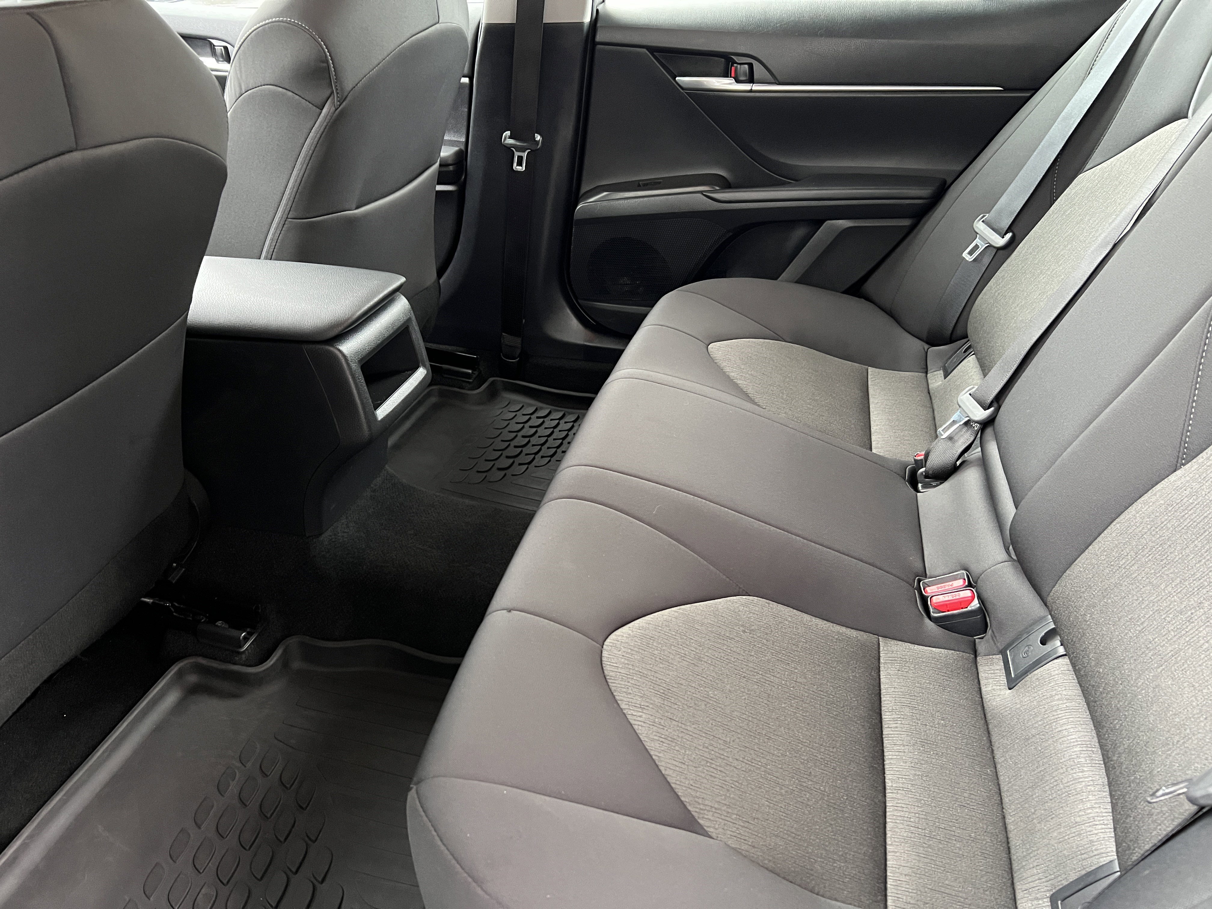 Used 2024 Toyota Camry LE FWD image 15