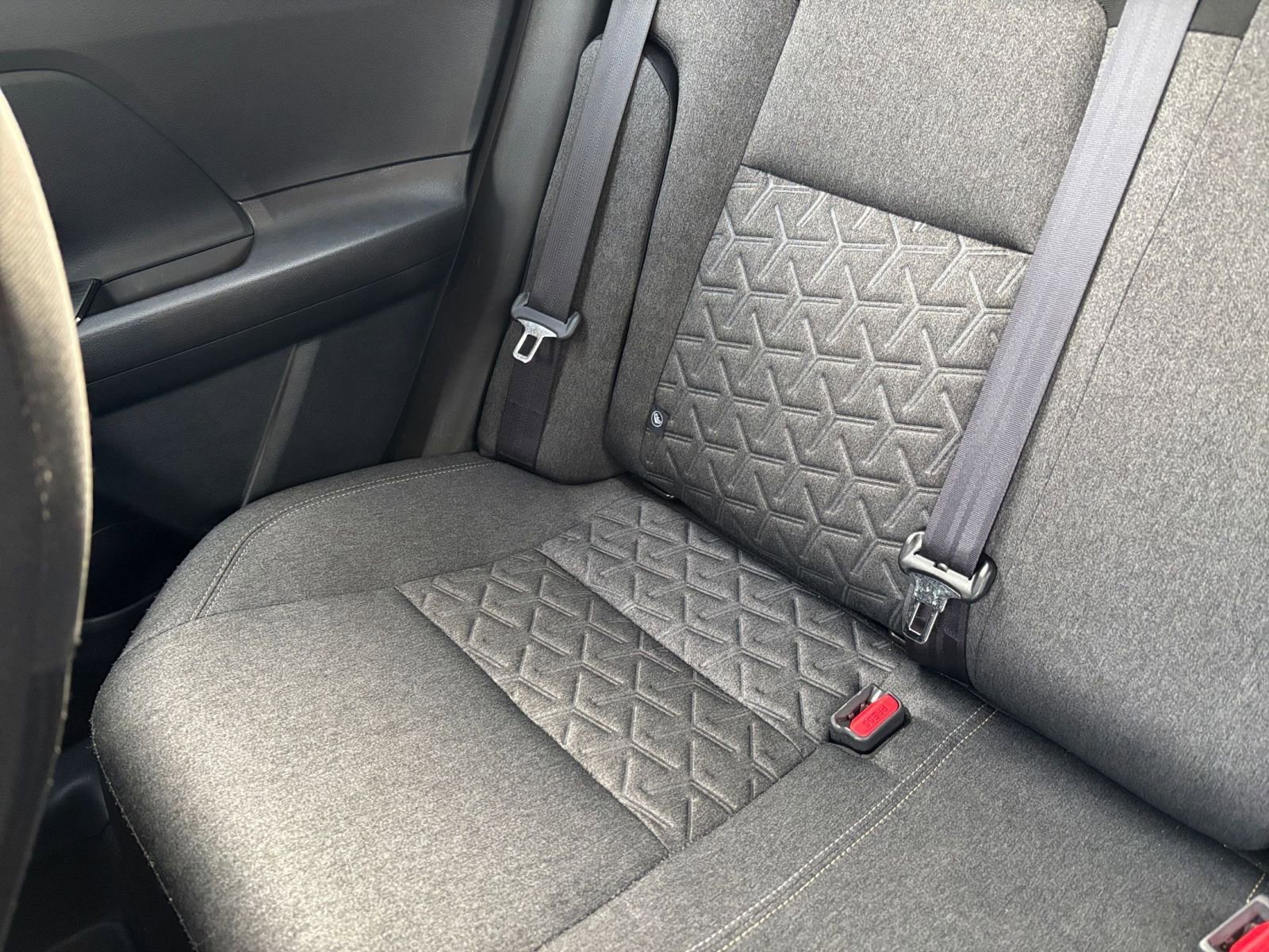 Used 2025 Nissan Kicks SV AWD/4WD image 38