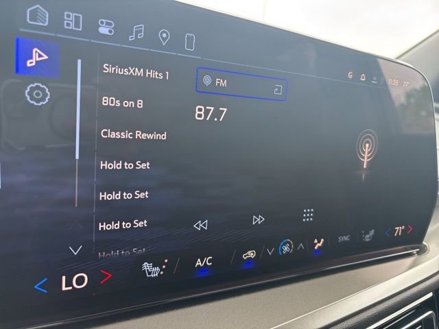 New 2026 Chevrolet Traverse LT image 33