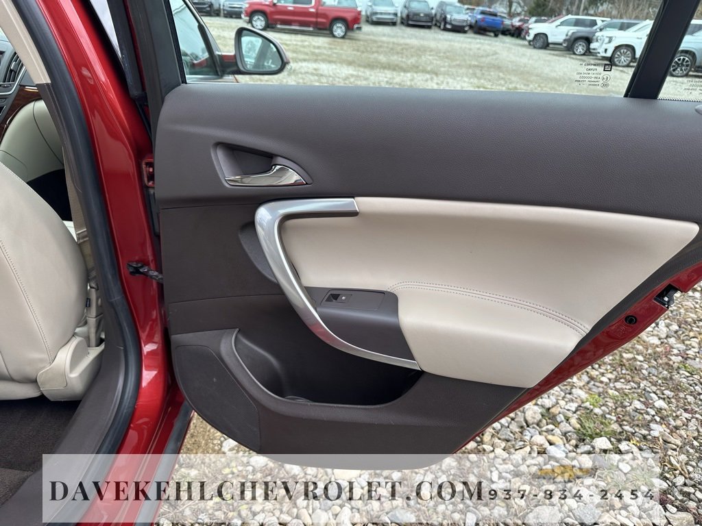 Used 2015 Buick Regal Premium image 17