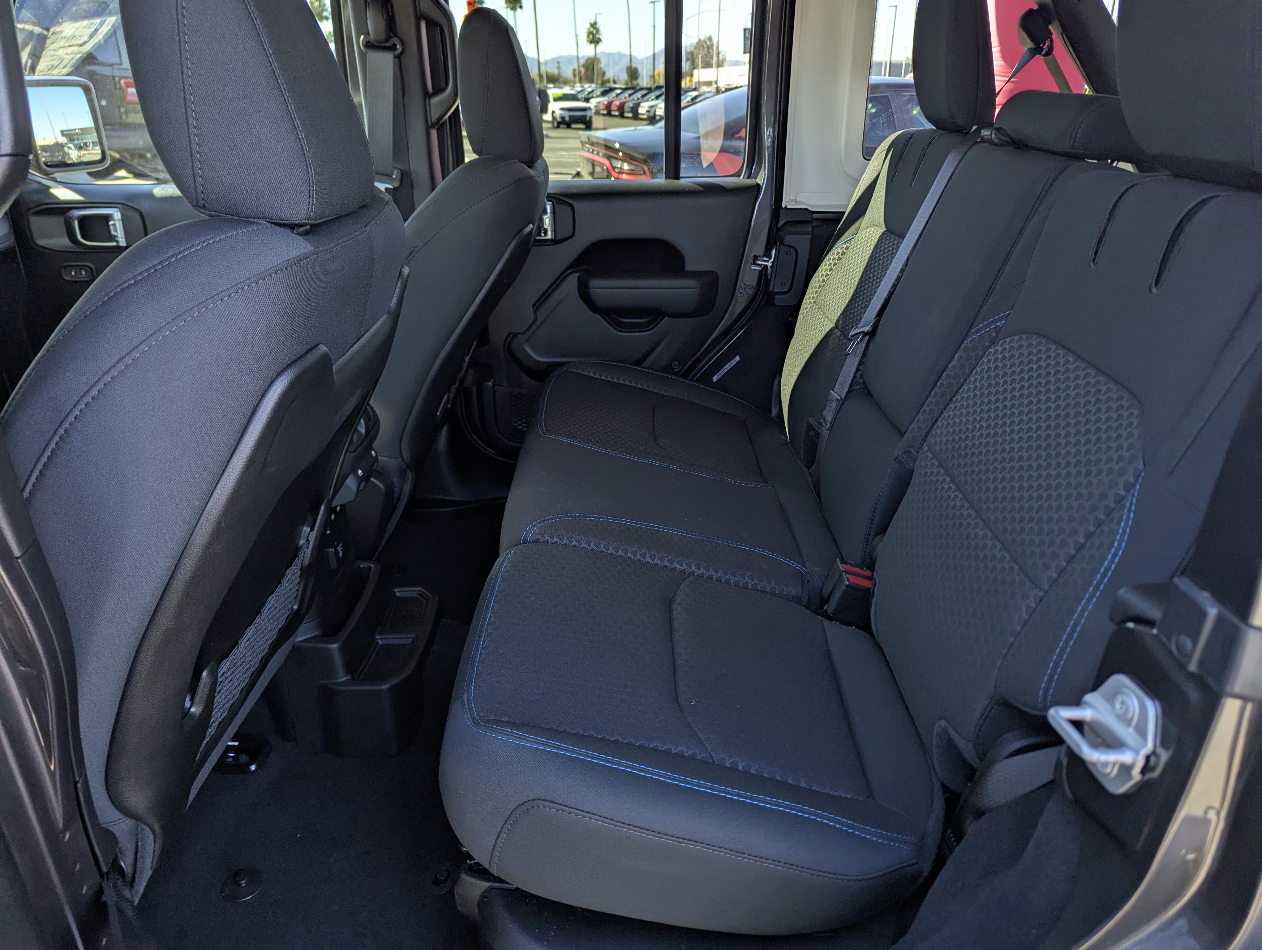 New 2025 Jeep Wrangler Unlimited Rubicon 4xe w/ Convenience Group image 8