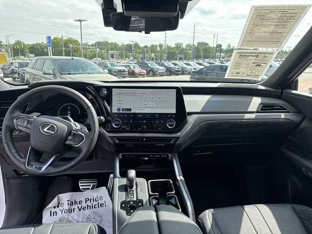 Used 2024 Lexus TX 500h AWD w/ Technology Package image 11