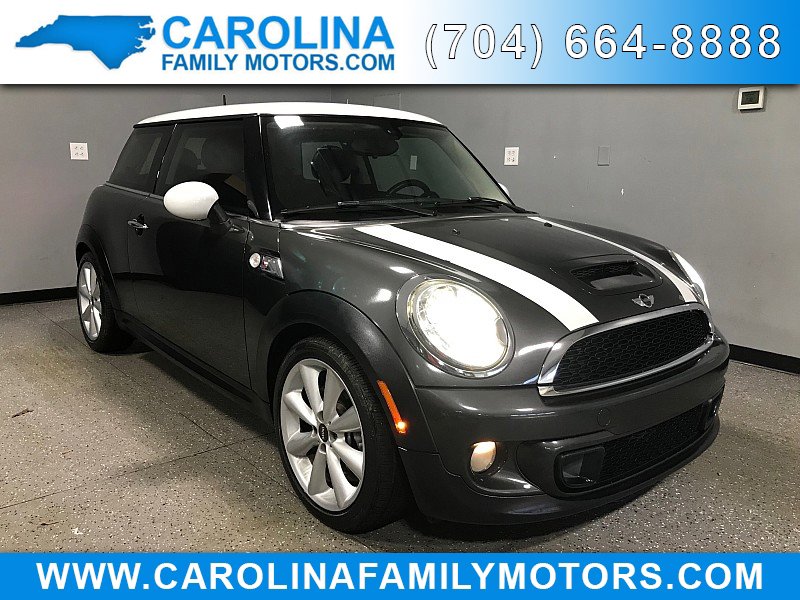 Used 2013 MINI Cooper S image 1