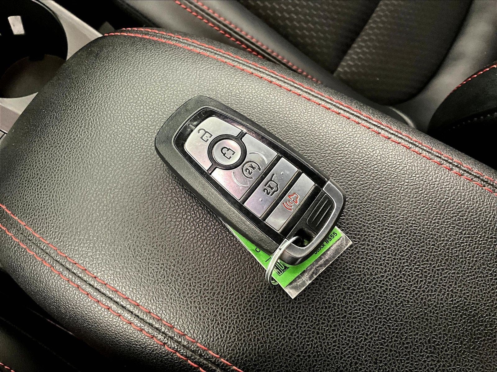 Used 2023 Ford Escape ST-Line Select AWD/4WD image 33