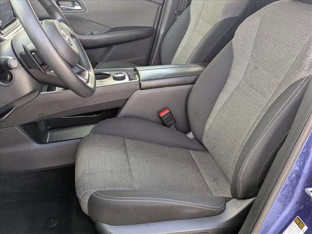 Used 2023 Nissan Rogue SV image 14