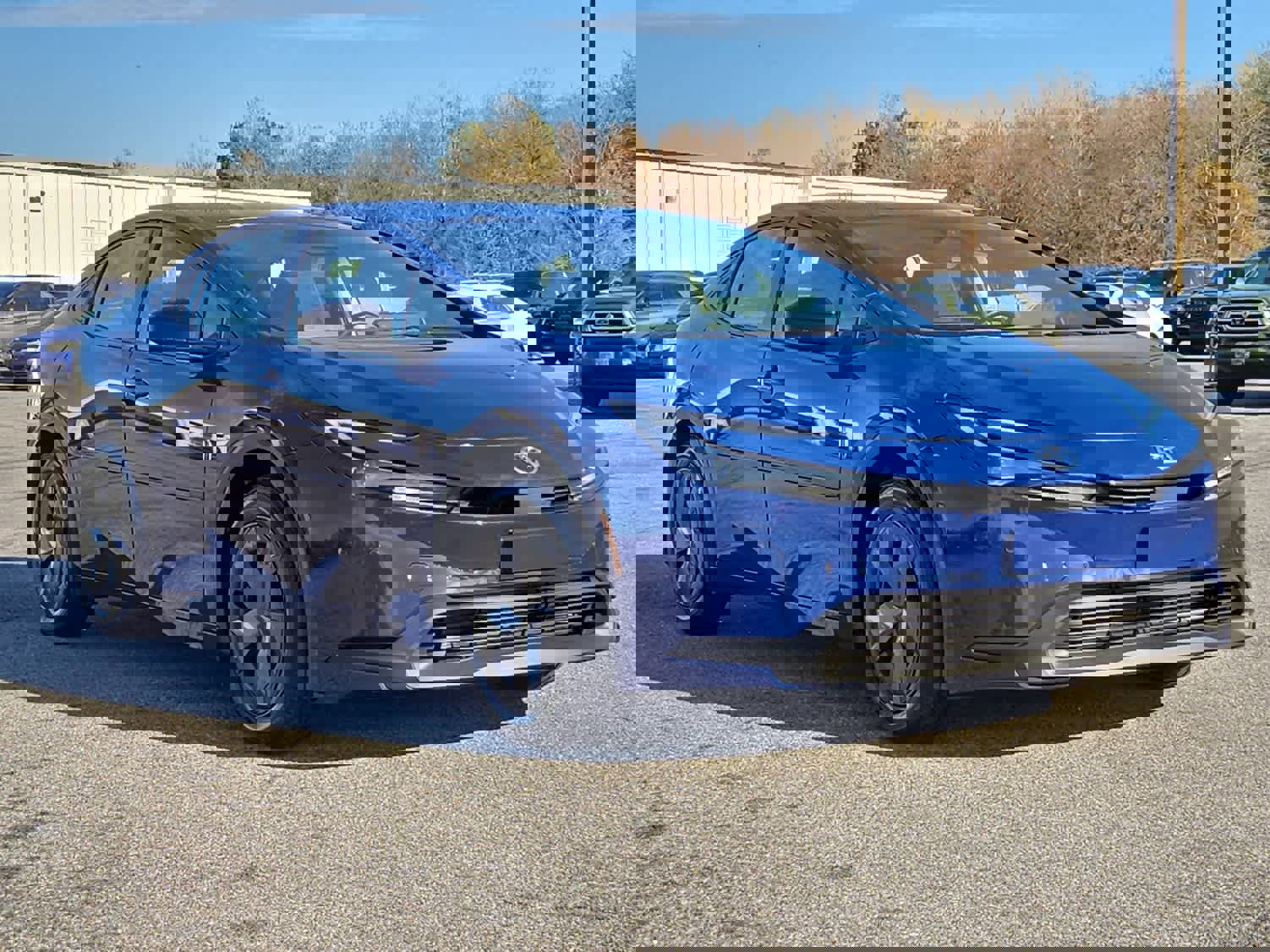 Used 2023 Toyota Prius LE image 3