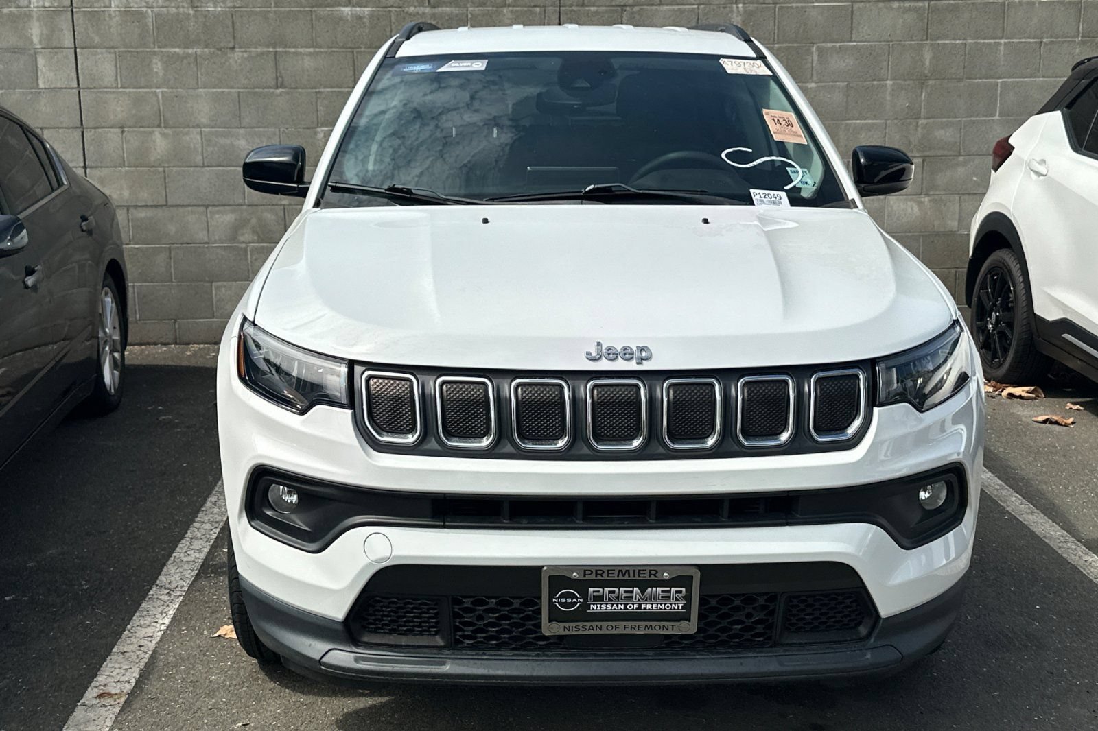 Used 2022 Jeep Compass Latitude AWD/4WD image 3
