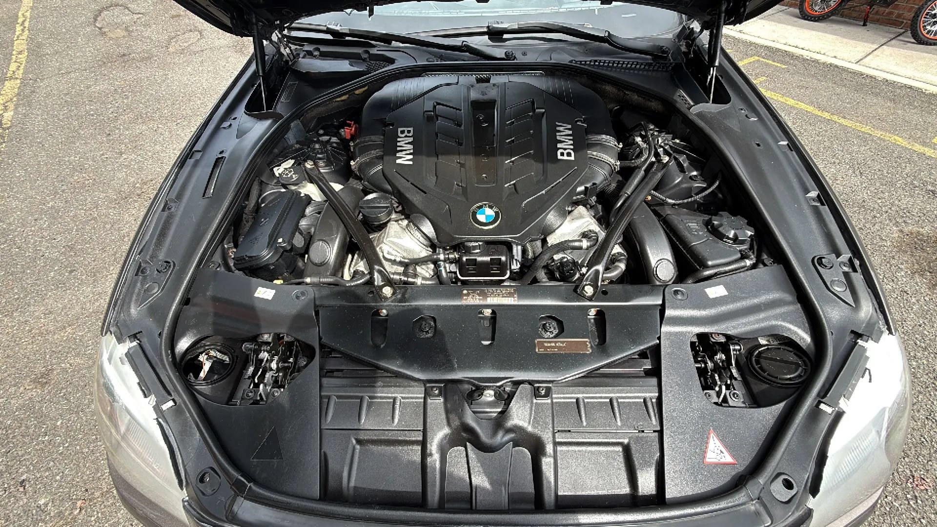 Used 2012 BMW 650i Convertible RWD image 28