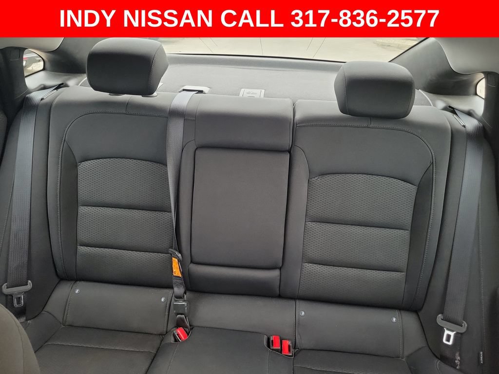 Used 2016 Chevrolet Malibu LT FWD image 11