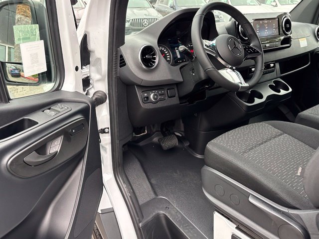 New 2026 Mercedes-Benz Sprinter 2500 image 9