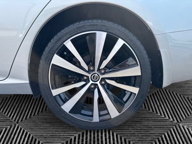 Used 2020 Nissan Altima 2.5 SR w/ Premium Package AWD/4WD image 30