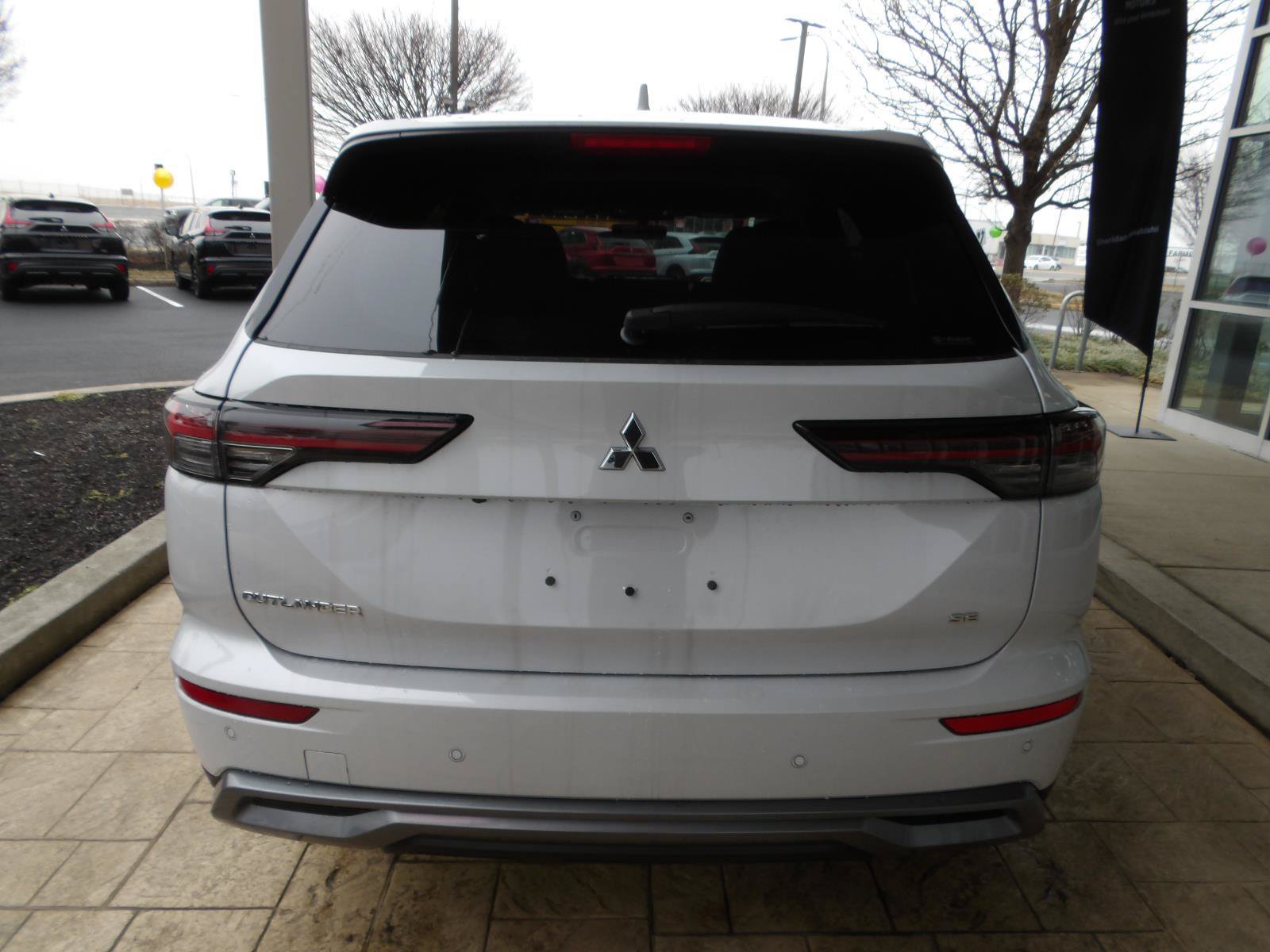 New 2026 Mitsubishi Outlander SE AWD/4WD image 6
