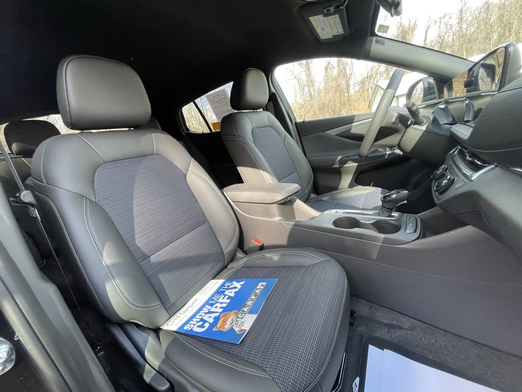 Used 2025 Buick Envista Preferred image 11