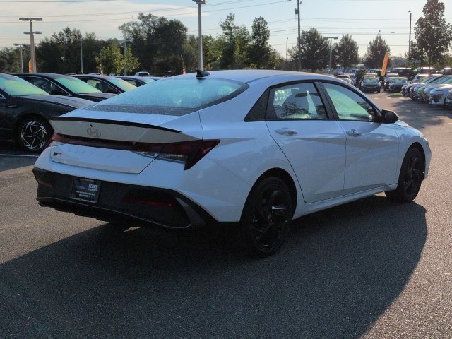 New 2026 Hyundai Elantra SEL Sport FWD image 5
