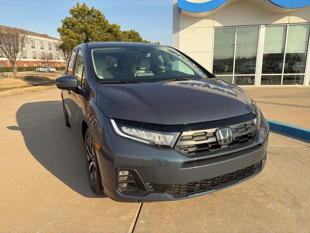 Certified 2026 Honda Odyssey EX-L image 2