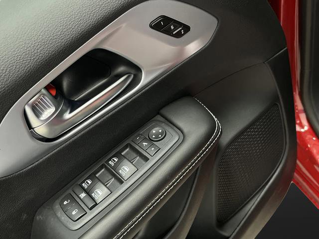 New 2026 Chrysler Pacifica Limited w/ Trailer Tow Group image 29