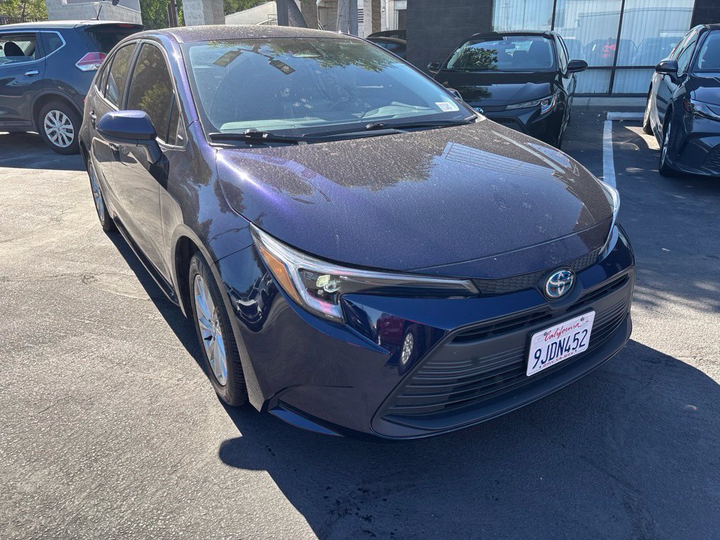 Used 2015 Toyota Prius V Two FWD image 2
