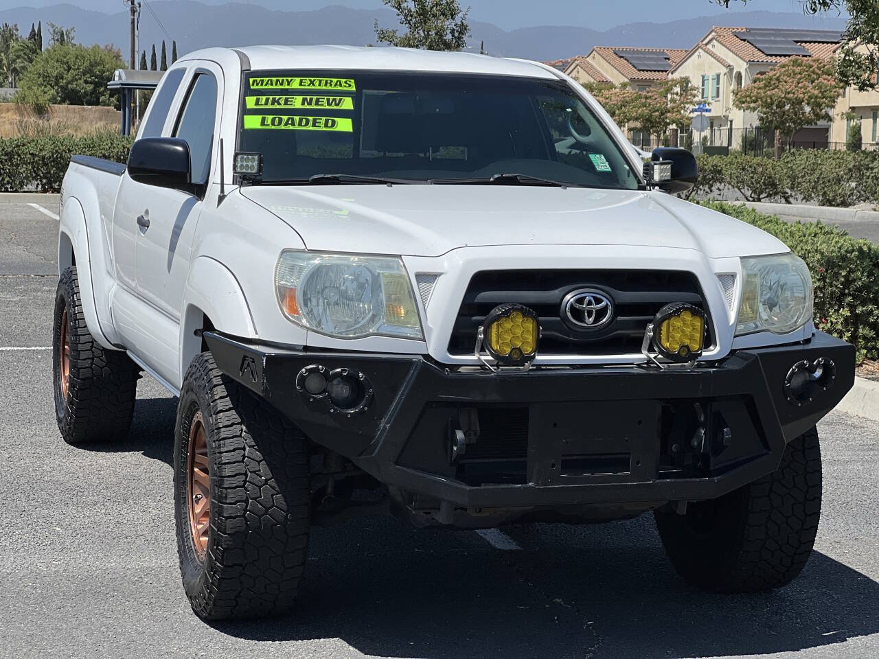 Used 2010 Toyota Tacoma PreRunner w/ TRD Off-Road Pkg RWD image 3