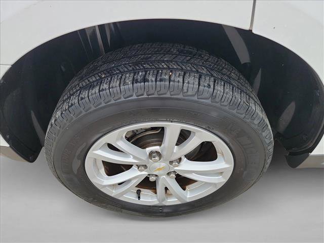 Used 2016 Chevrolet Equinox LT w/ Convenience Package image 11