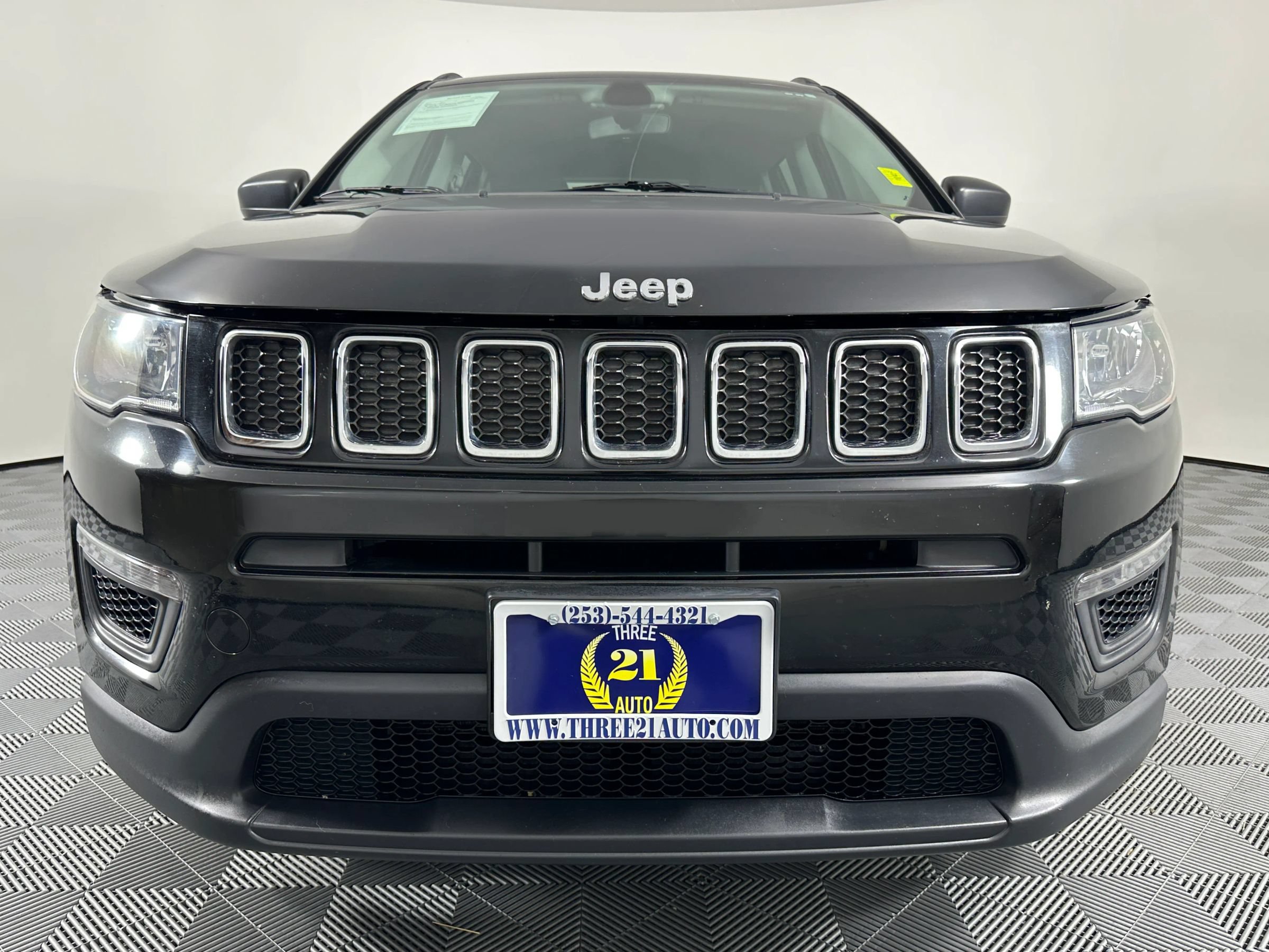 Used 2020 Jeep Compass Sport w/ Cold Weather Group AWD/4WD image 3