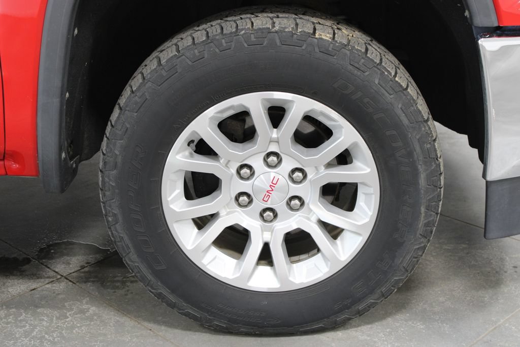 Used 2018 GMC Sierra 1500 SLE w/ SLE Value Package AWD/4WD image 16