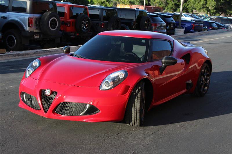 Used 2015 Alfa Romeo 4C Launch Edition w/ Convenience Group RWD image 3