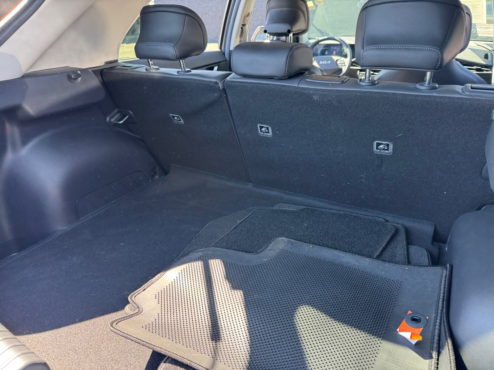 Used 2023 Kia Niro EX FWD image 21