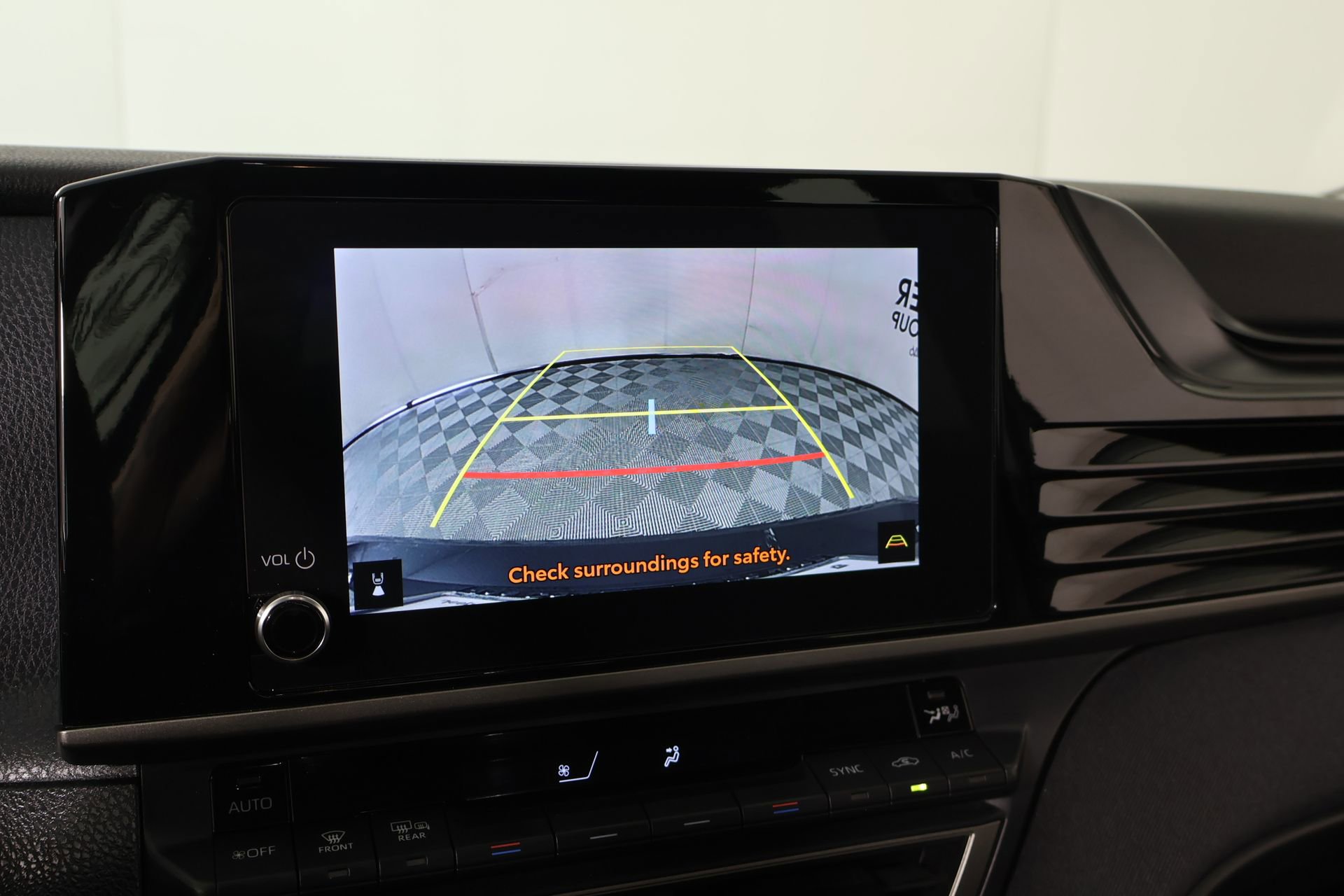 Used 2025 Toyota Camry LE FWD image 6