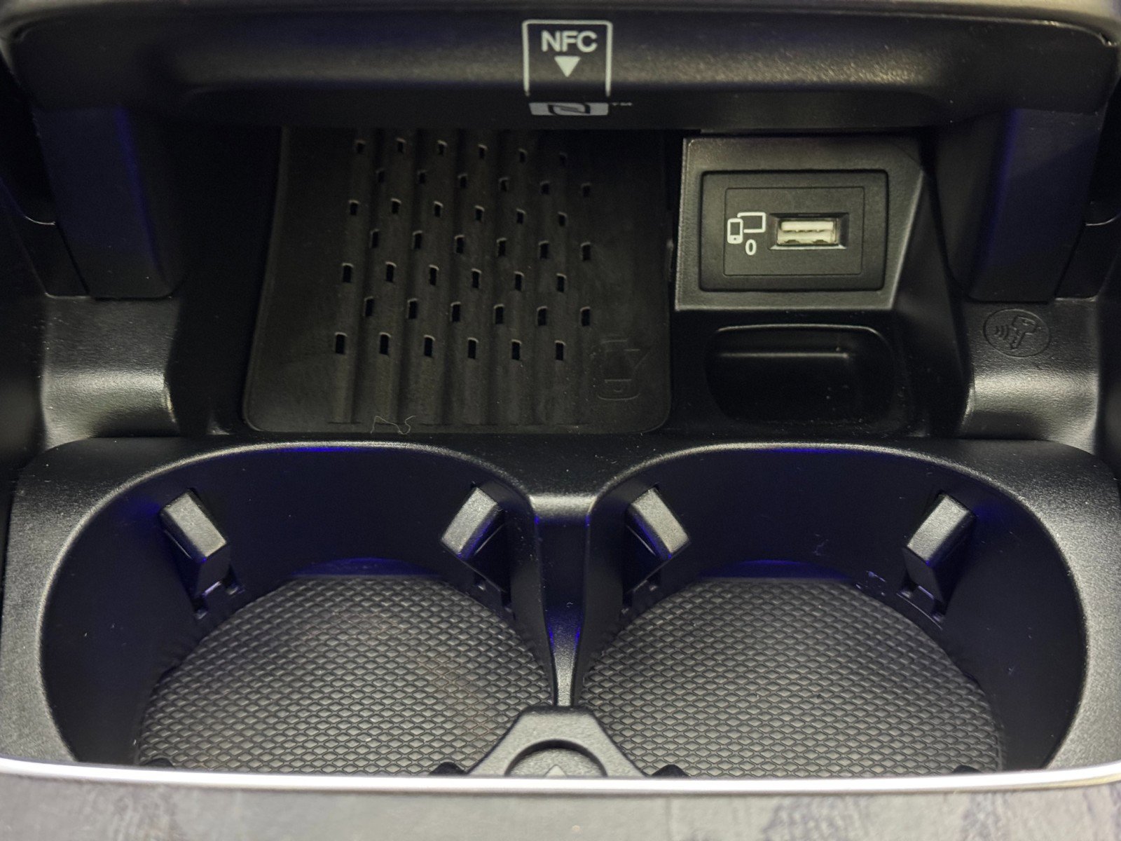 Used 2019 Mercedes-Benz E 300 image 32