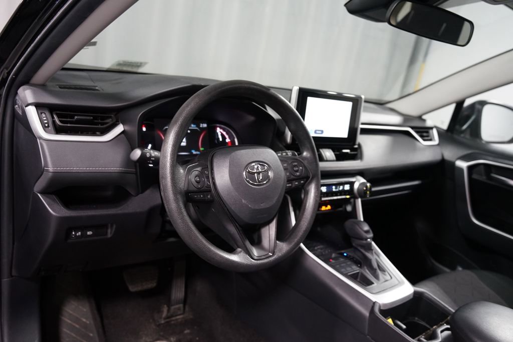 Certified 2025 Toyota RAV4 XLE image 7