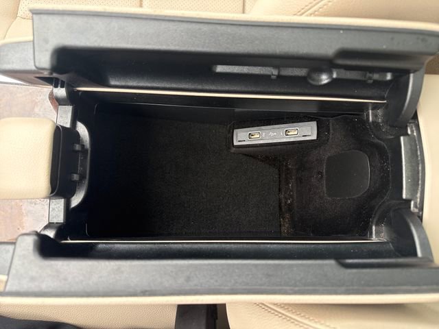 Used 2016 Mercedes-Benz E 350 4MATIC Sedan image 32