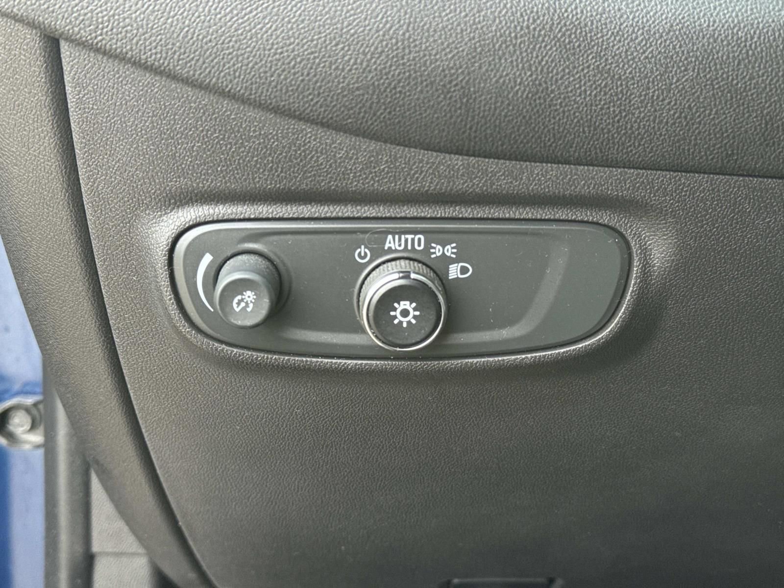 Used 2022 Chevrolet Equinox LT image 21