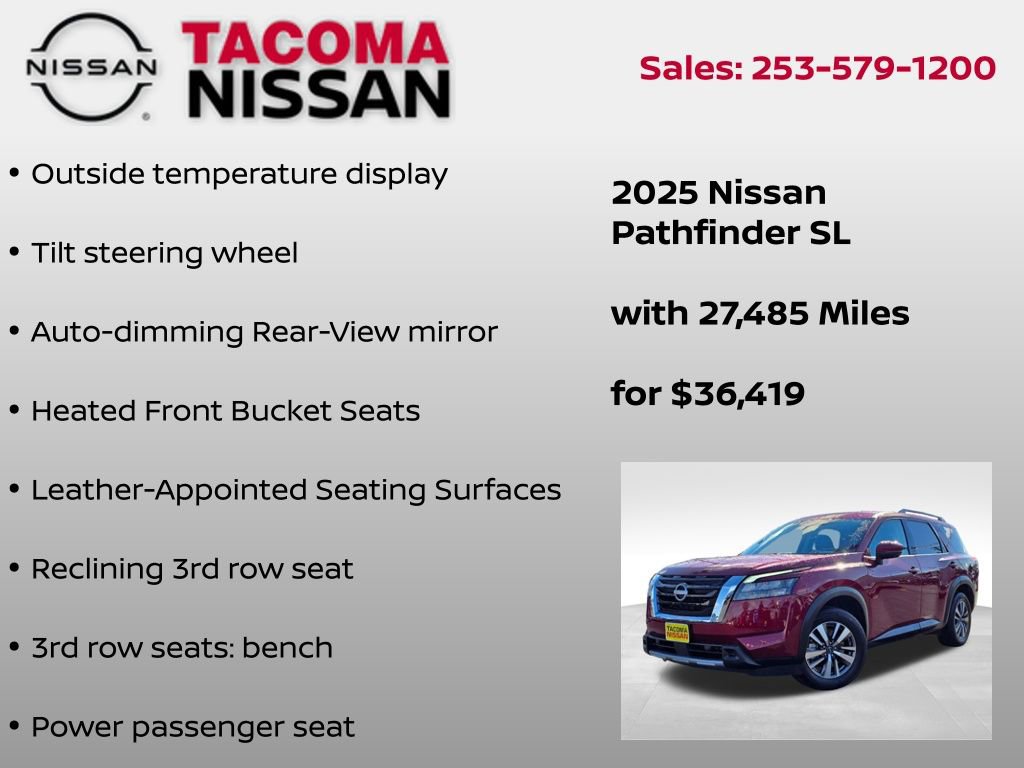Used 2025 Nissan Pathfinder SL AWD/4WD image 18