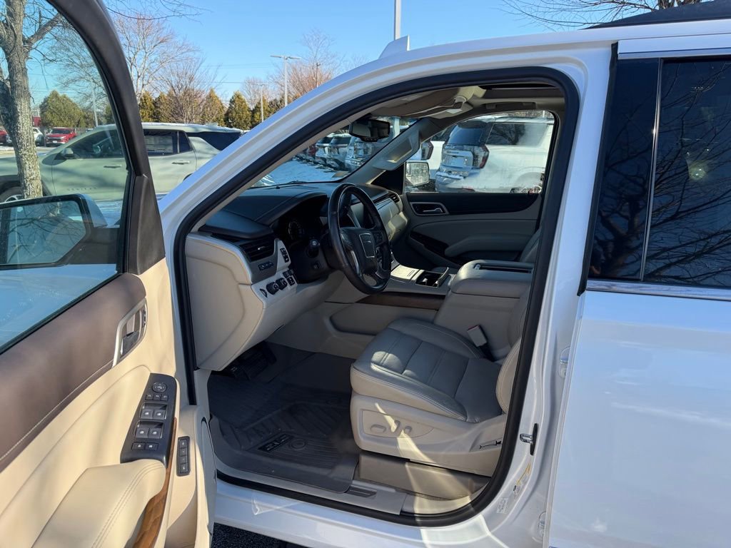 Used 2019 GMC Yukon XL Denali w/ Denali Ultimate Package image 11